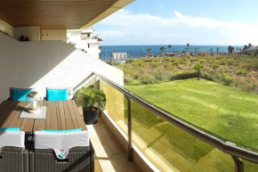 Marina Castillo, Beachfront Sea views 500m to Beach and Duquesa Marina